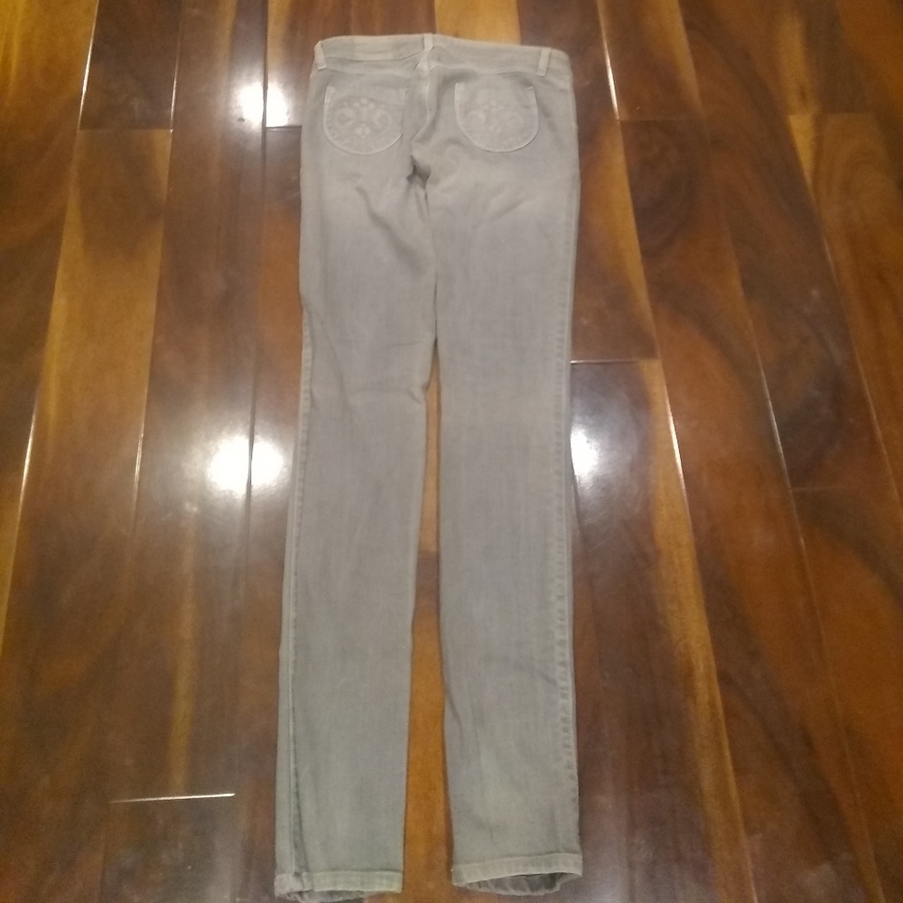 Gray skinny jeans ( awesome fit)